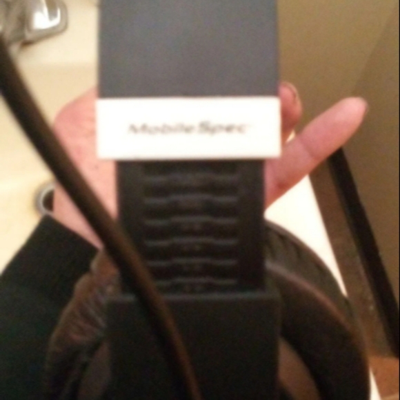 Black Mobile Spec Bluetooth Over Ear Headphones also works with aux in mode - Picture 2 of 6